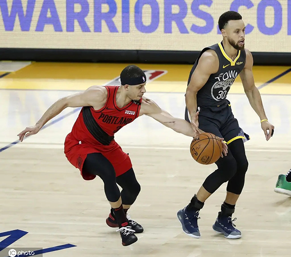 <a href=https://www.zhqiye.com/temp/jinzhouyongshi target=_blank class=infotextkey>勇士</a>裁掉赛斯-库里引关注 两周后有望底薪回归