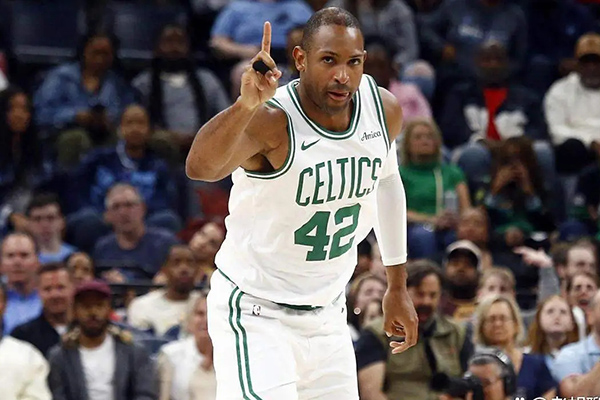 <a href=https://www.zhqiye.com/temp/jinzhouyongshi target=_blank class=infotextkey>勇士</a>队引援与库明加续约风波